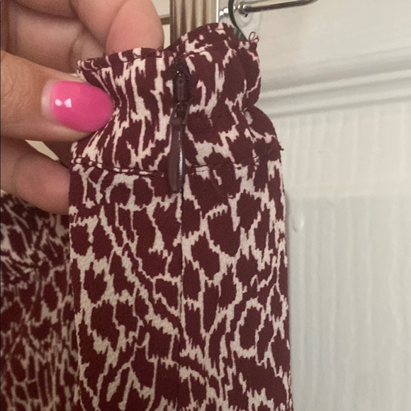 Talbots Abstract Animal Button Front Midi Skirt 16WP - Picture 7 of 11